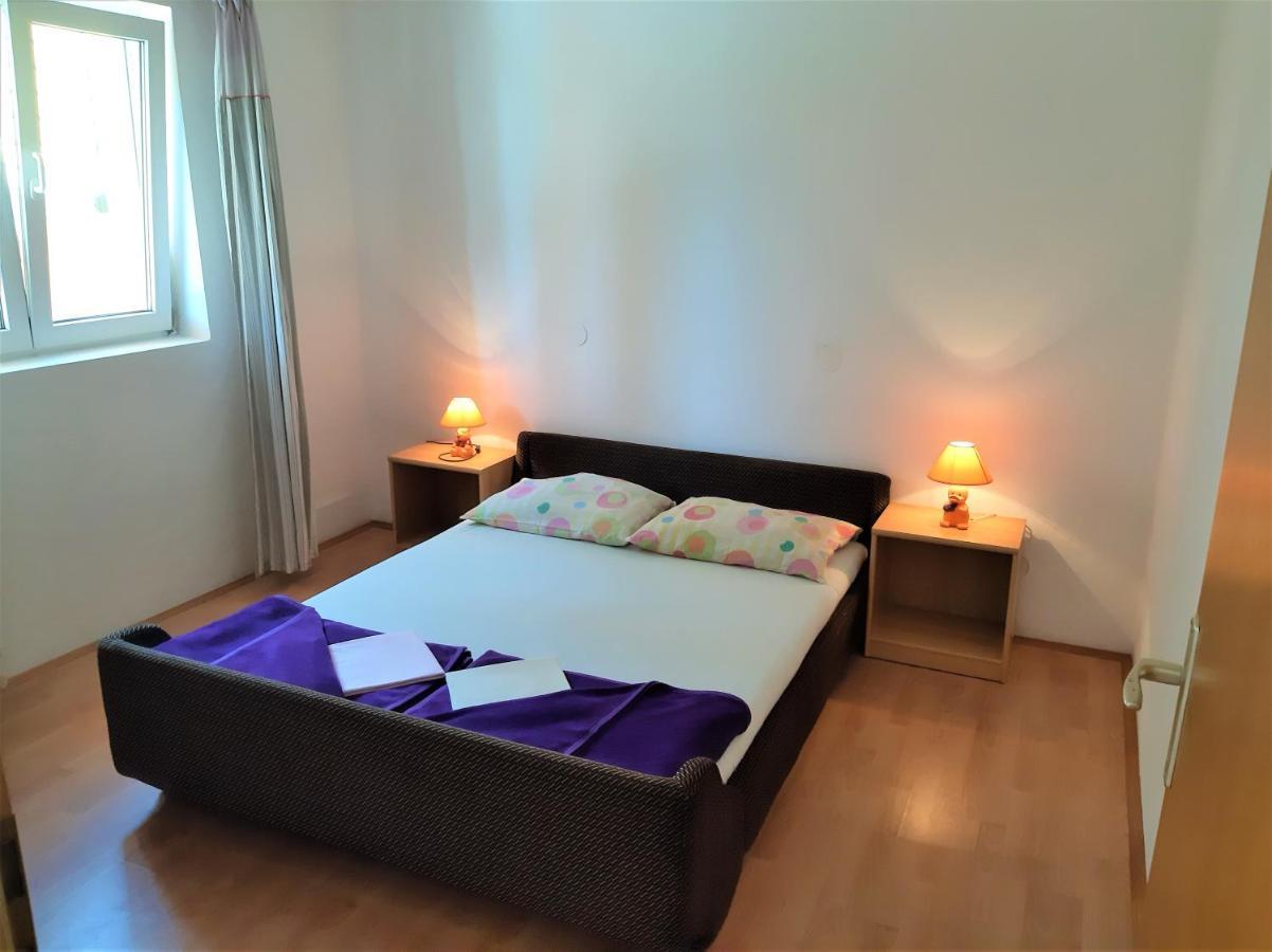 Cozy Apartments With Sea View Novi Vinodolski Bagian luar foto
