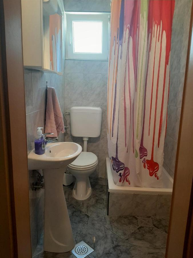 Cozy Apartments With Sea View Novi Vinodolski Bagian luar foto