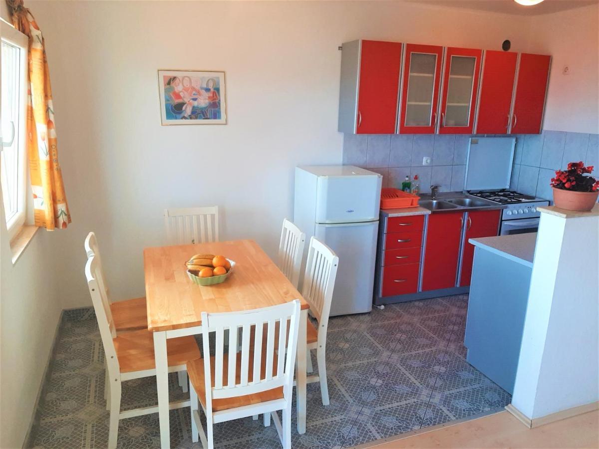 Cozy Apartments With Sea View Novi Vinodolski Bagian luar foto