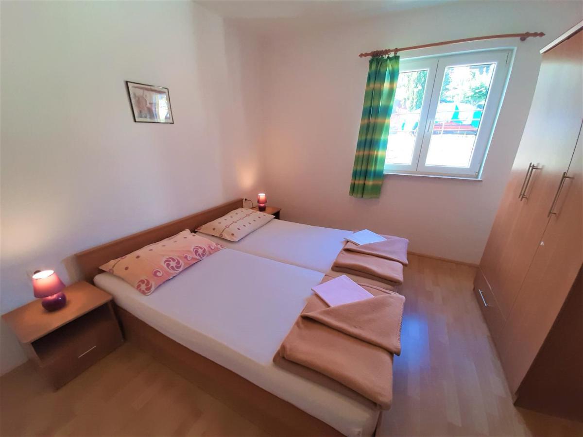 Cozy Apartments With Sea View Novi Vinodolski Bagian luar foto