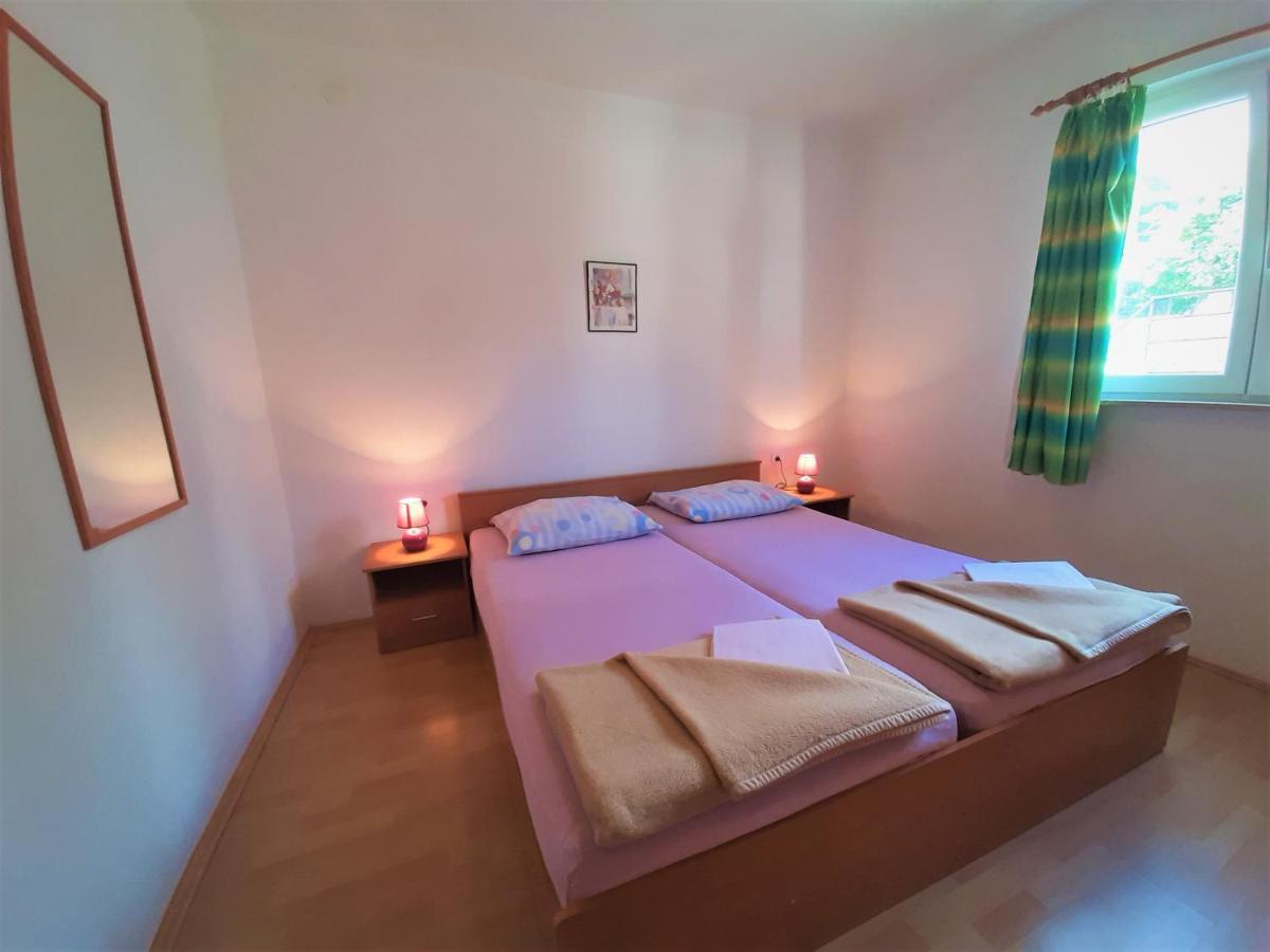 Cozy Apartments With Sea View Novi Vinodolski Bagian luar foto